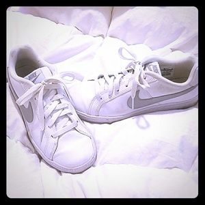 Nike court royals